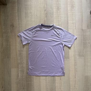 T-shirt sportivo Nike viola