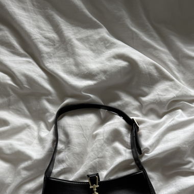Schultertasche schwarz 