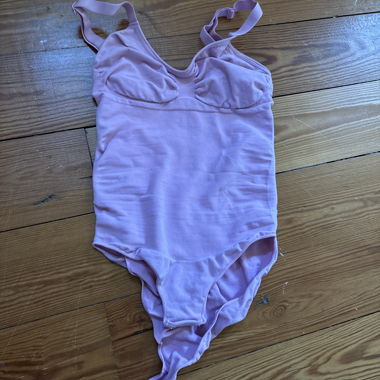 Lilac bodysuit with straps