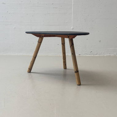 Organischer Nierentisch mit Bambusbeinen, 1960