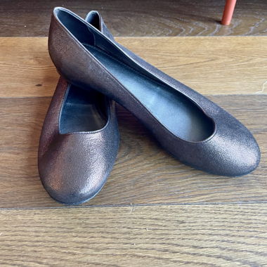 Metallic bronze ballet flats