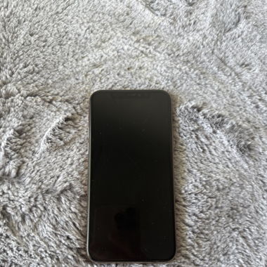 iPhone 11 Pro - Charging Cable, Visual Damage on Back