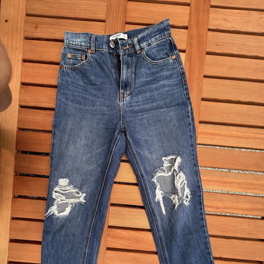 Destroyed Relaxed Fit Jeans