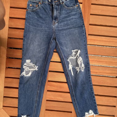 Destroyed Relaxed Fit Jeans