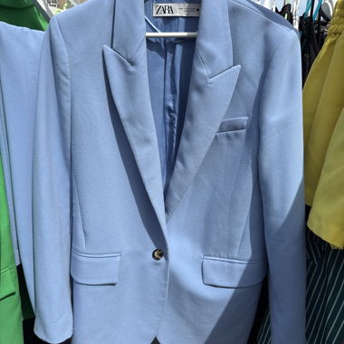 Hellblauer Blazer von Zara, Grösse M