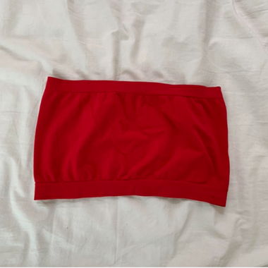 Haut bandeau rouge