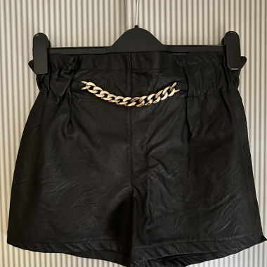 Leider Shorts 