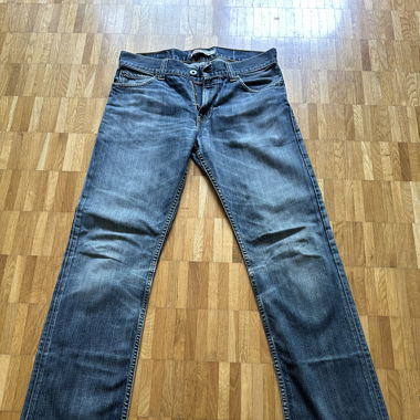 Levi’s 