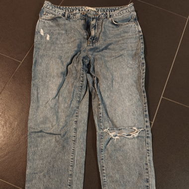 Rissige Jeans