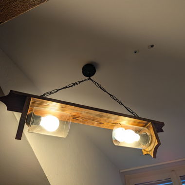 Hängelampe aus Holz