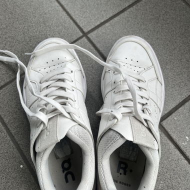 Sportschuhe