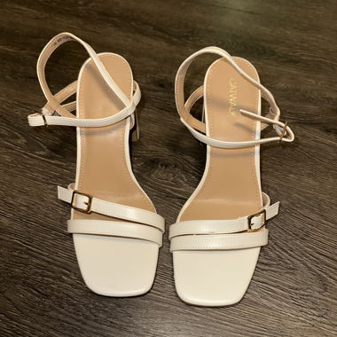 Tacchi bianchi catwalk - 38