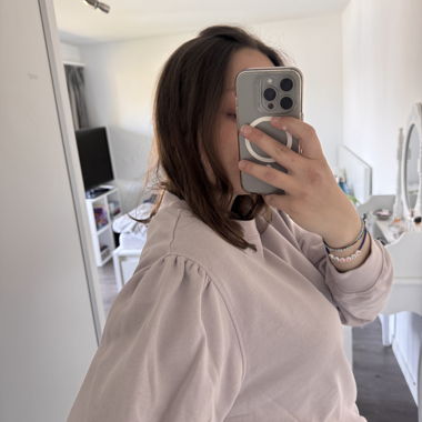 Sweatshirt mauve avec manches bouffantes
