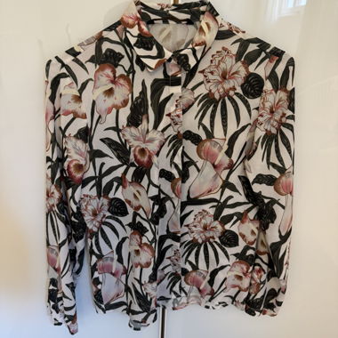 Zara Basic Blouse with Floral Pattern, Size XS