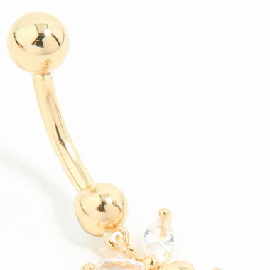 Bauchnabelpiercing mit Schmetterlinge