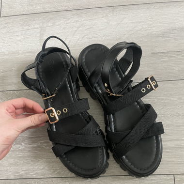 Sandalen