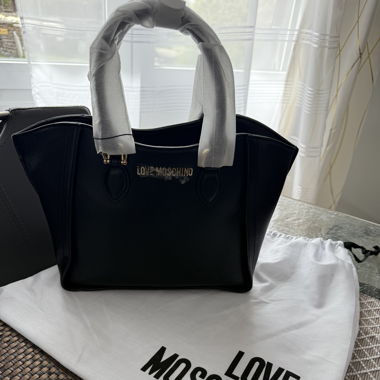 Neue Love Moschino Handtasche 