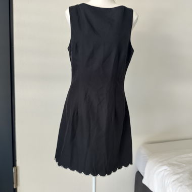 Kleines schwarzes Kleid Rihoas 