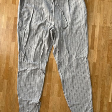 Pantaloni in tessuto grigi a righe sottili Tagl. 38
