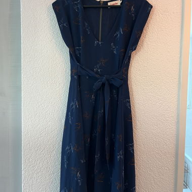 Louche Kleid Grösse S - nie getragen