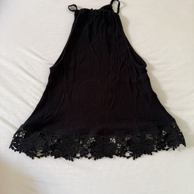Schwarzes Spitzen-Halter-Top
