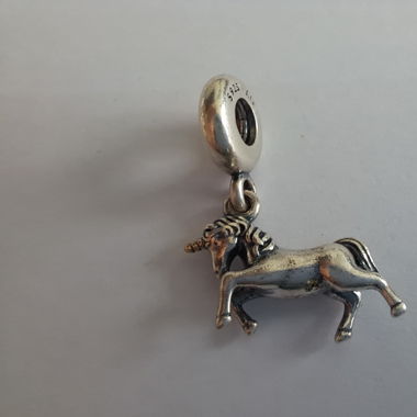 Pandora Charm Einhorn