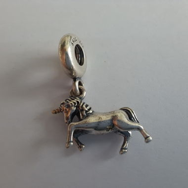 Pandora Charm Einhorn
