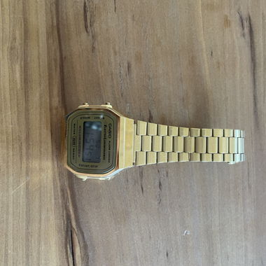 Casio Gold Digitaluhr