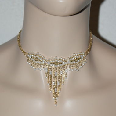 Collana sottile di perle