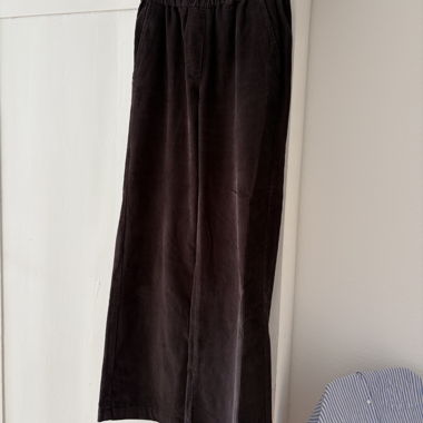 Weite Cordhose aus Baumwolle