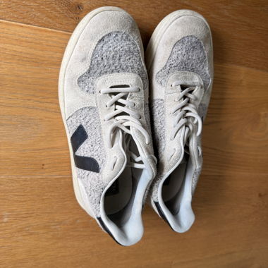 VEJA Sneakers