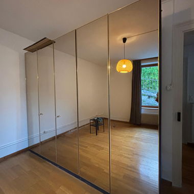 Armoire à vêtements avec miroir 2,50 m de largeur 2,20 m de hauteur