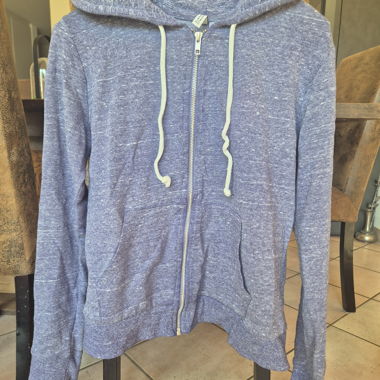Gilet blu con zip e cappuccio