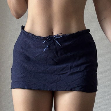 Minigonna blu navy con pantaloncini incorporati
