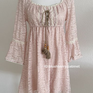 Colza Pink Lace Milkmaid Dress Size M