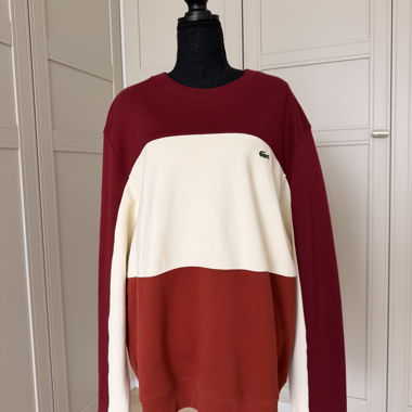 Sweat Lacoste rouge-crème