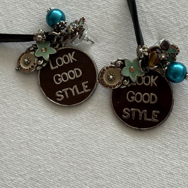 Boucles d'oreilles des années 2000