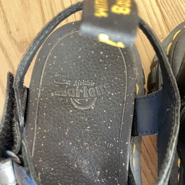 Sandali neri Dr. Martens - Ricki 3