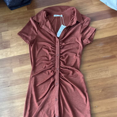 Schimmerndes Kleid
