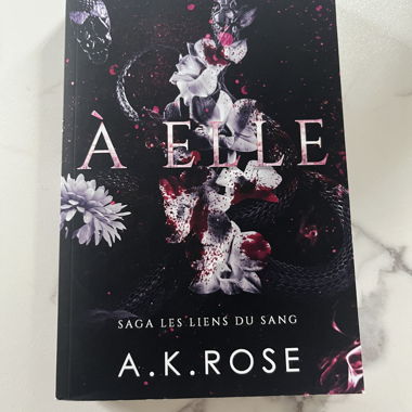 A Elle - A.K. Rose