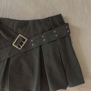 mini skirt with belt