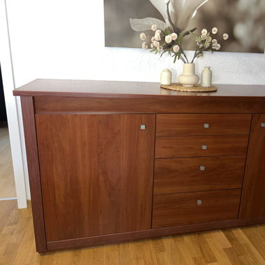 Commode 