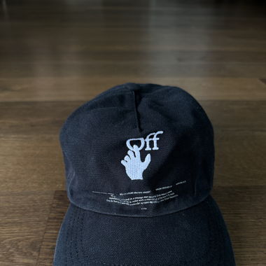 Off white Cap off