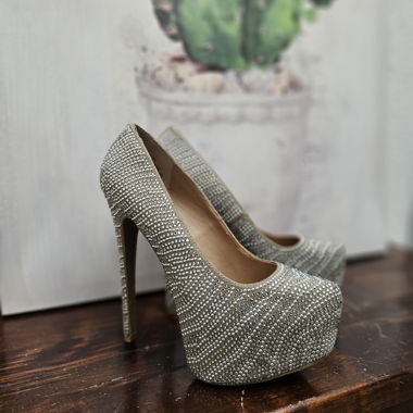 Steve Madden Dyvinal Pumps 