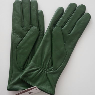 Green gloves