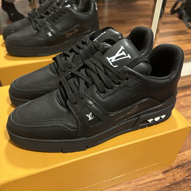 Louis Vuitton Sneaker
