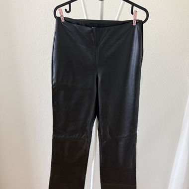 Schwarze Lederhose PIECES