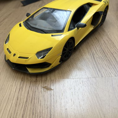 RC Lamborghini Aventador SVJ