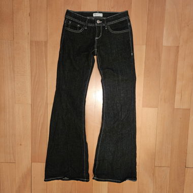 Jeans Gina Tricot low rise a gamba svasata bootcut
