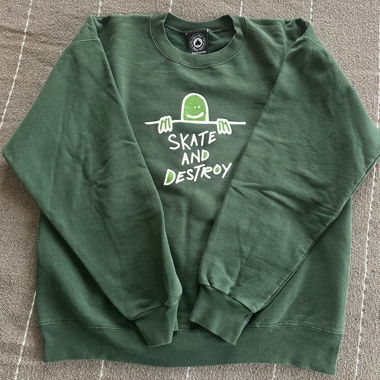 Felpa Thrasher verde «Skate and Destroy»